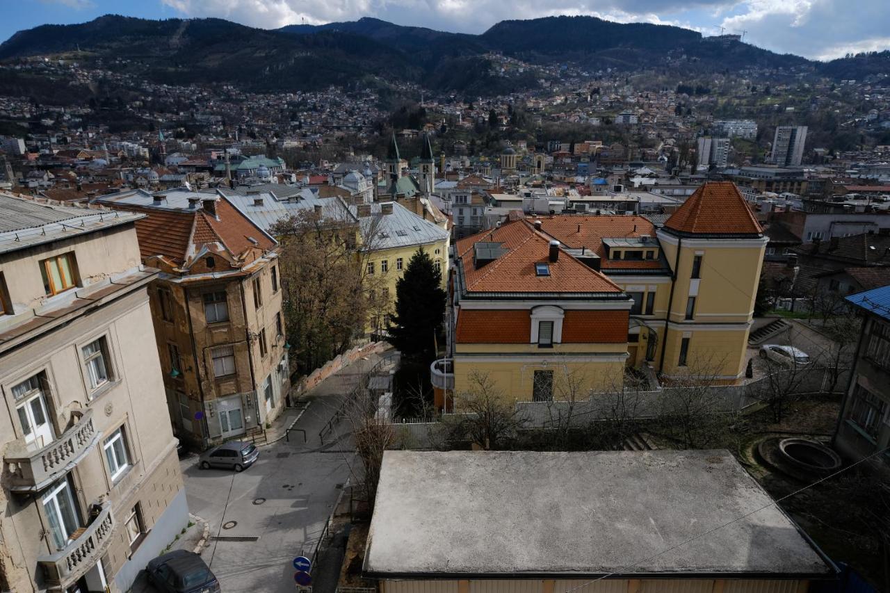 Apartment Skopljak + Free Garage Sarajevo Buitenkant foto