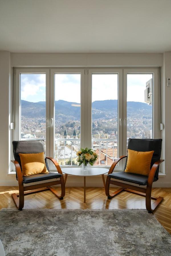 Apartment Skopljak + Free Garage Sarajevo Buitenkant foto